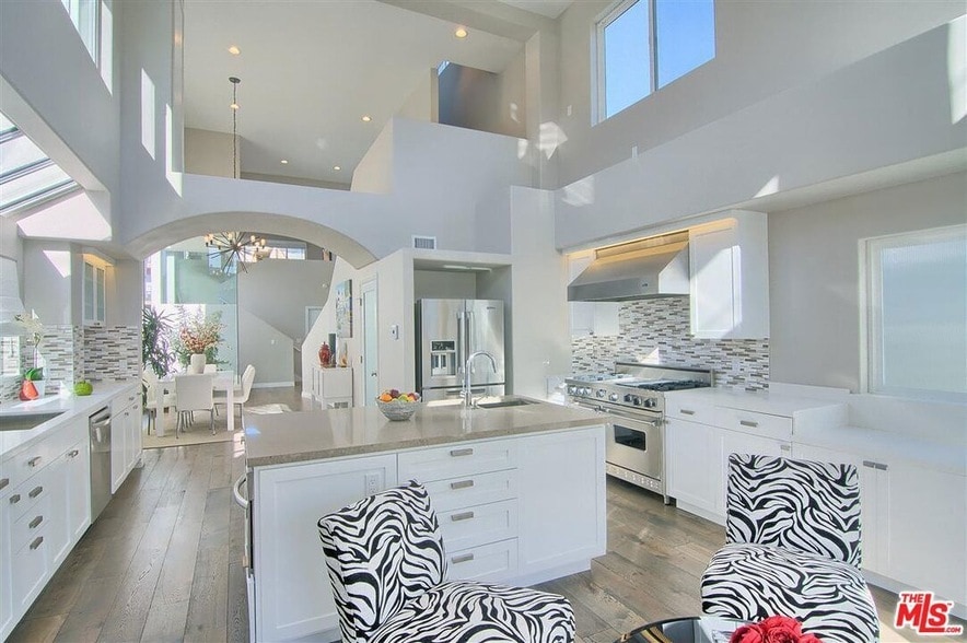 Primary Photo - 2906 2nd St