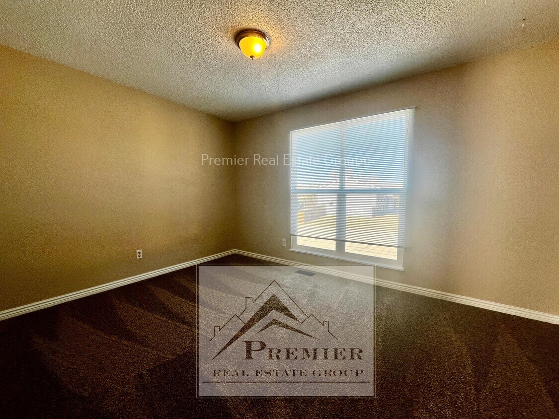 Foto principal - 4815 Eldon Dr S