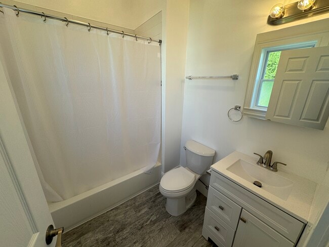 Building Photo - 29 Cameron Ave