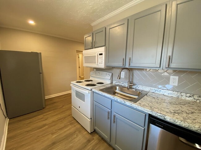 Photo - 136 Corbin Street  #6 Apartment