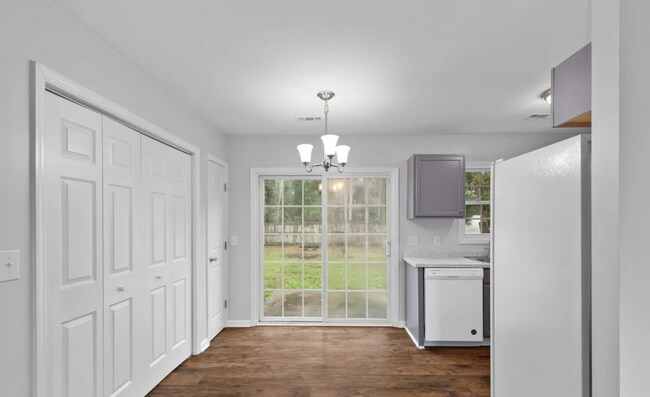 Foto del edificio - 152 Ashbury Park Ln
