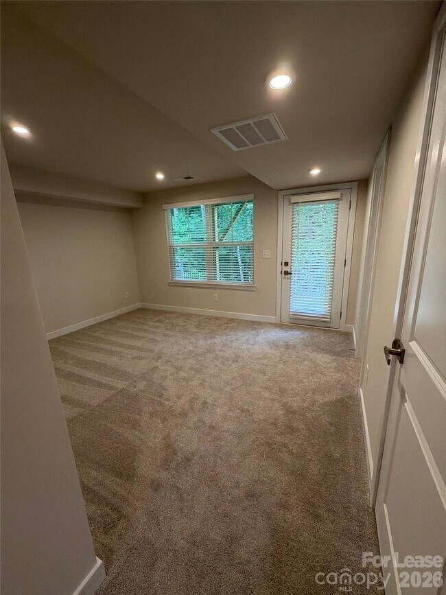 Building Photo - 4136 Auburn Oak Ln
