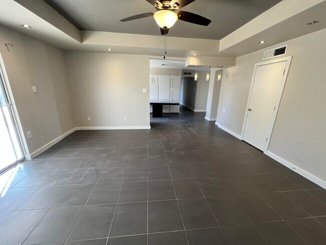 Building Photo - 1400 Monte Negro Dr