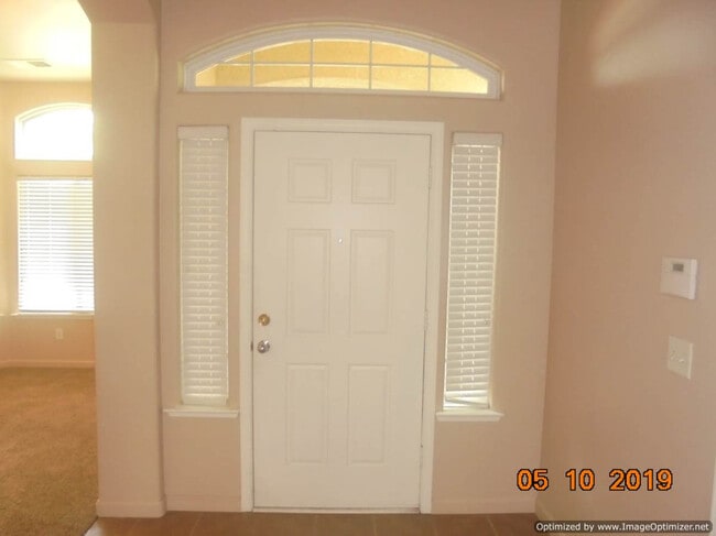 Building Photo - GORGEOUS! Sanger 4/2 With 3 Car Garage!