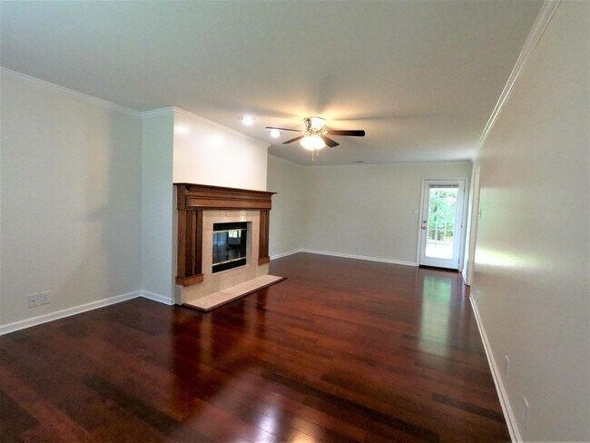 Foto del edificio - WEST KNOX BEAUTY ON CUL-DE-SAC 3 BEDROOM A...