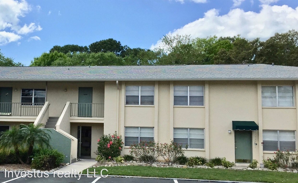2 Br 1 Bath House 4885 Rilma Ave Unit 136 House For Rent In Sarasota Fl Apartments Com