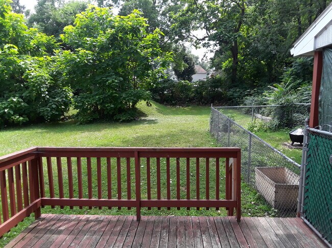 Foto del edificio - 715 E 4th St