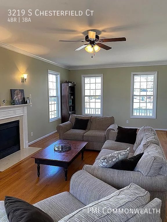 Building Photo - 4 Bed / 3 Bath Single Family (Available 1/...