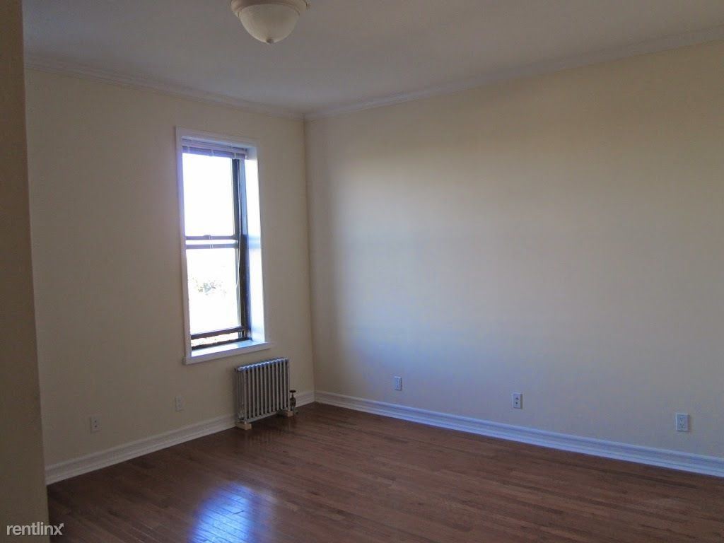 Primary Photo - 2197 Ocean Ave