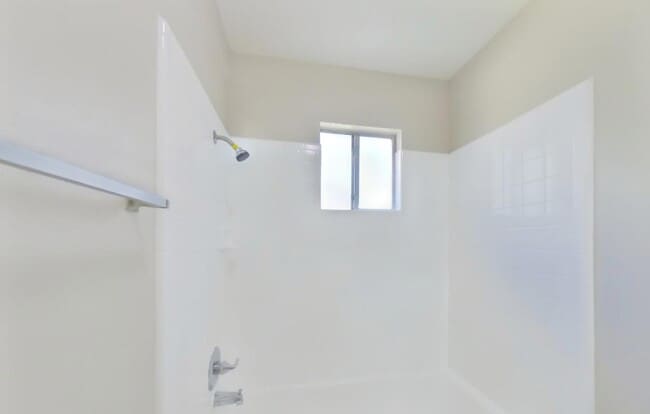 Foto del edificio - Chic & Comfortable 3-Bedroom Property Ready to Move In