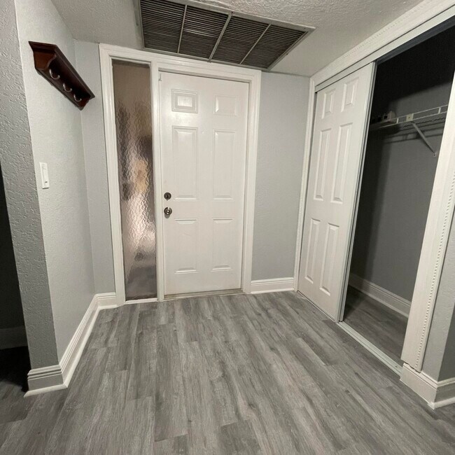 Foto del edificio - 3427 NW 47th Ave