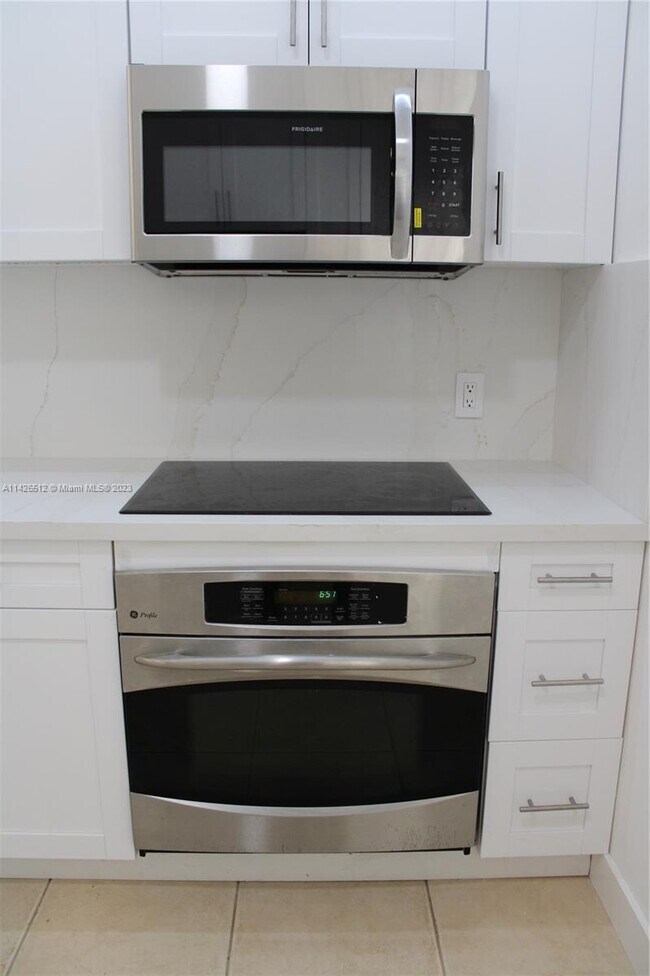 Foto del edificio - 6952 SW 39th St