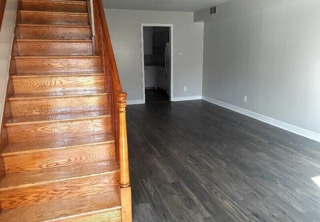 Building Photo - 5431 Remuda Dr