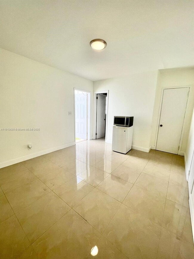 Building Photo - 2031 Jackson St