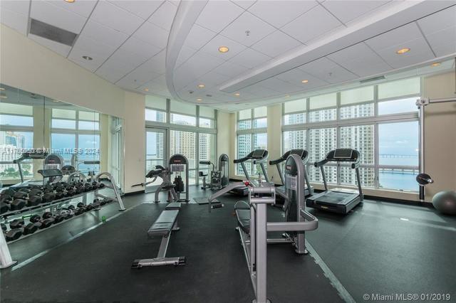 Foto del edificio - 300 S Biscayne Blvd