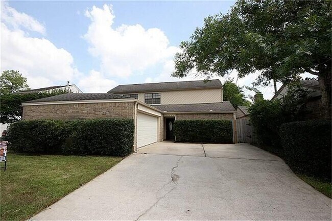 Building Photo - 12025 Champion Forest Dr
