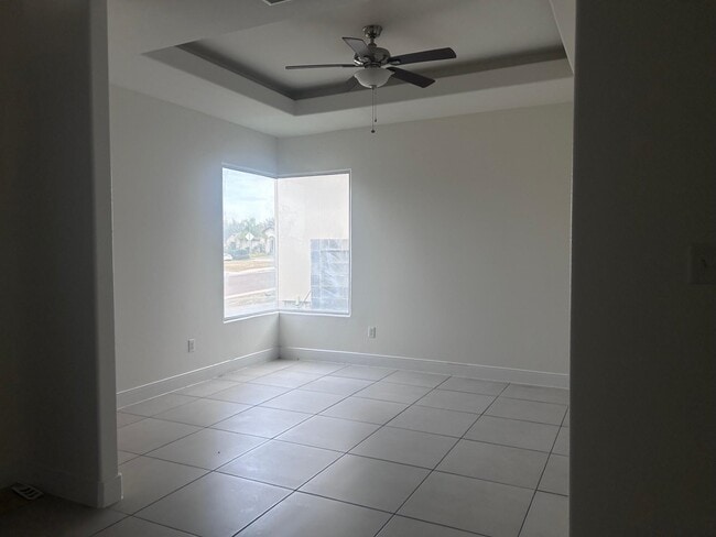 Building Photo - 2811 T.S Eliot Dr