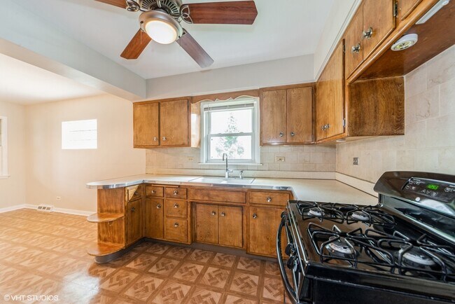 Foto del edificio - 7620 W Norridge St