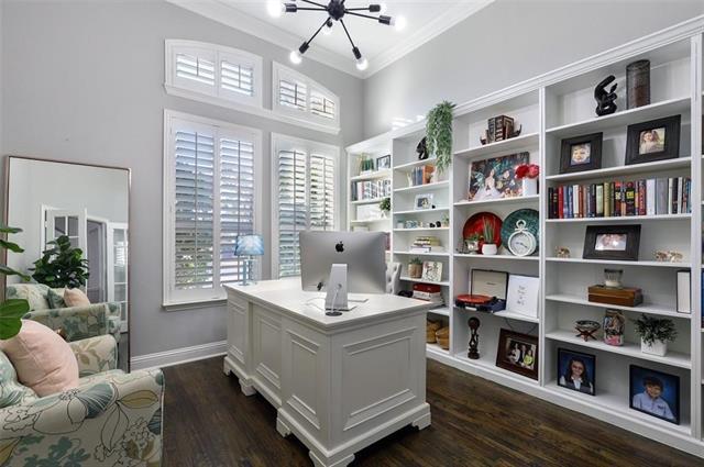 Foto del edificio - 2533 Windsor Castle Way