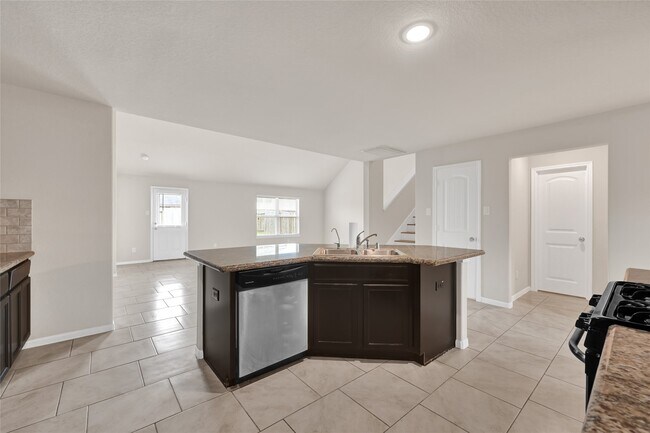 Building Photo - 29115 Jacobs River Dr