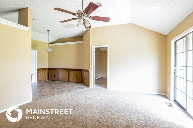Foto del edificio - 8412 Breezewood Dr