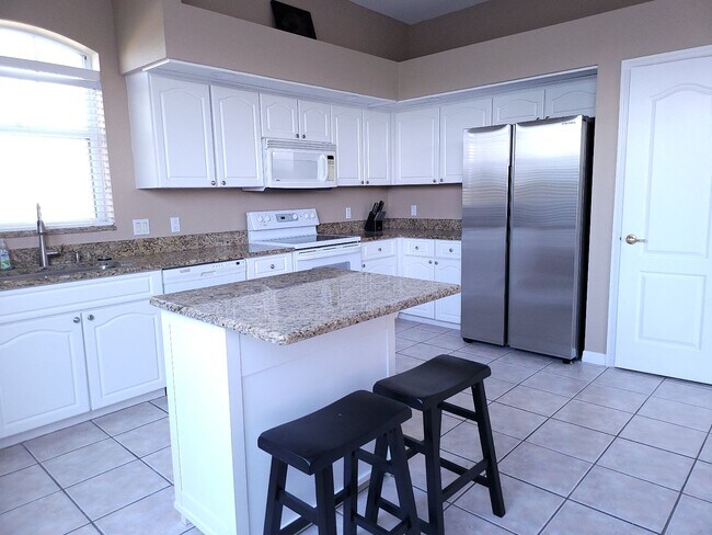 Kitchen - 1209 Apollo Beach Blvd