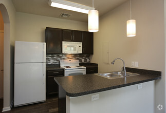 Estate Villas at Krum Apartments photo'