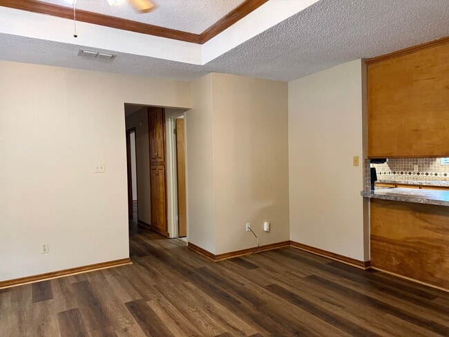 Building Photo - 107 David Dr