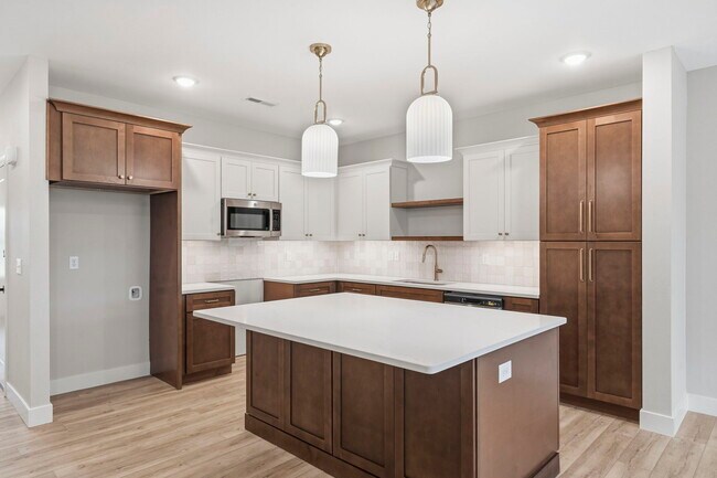 Foto del edificio - The Creekside at Finley