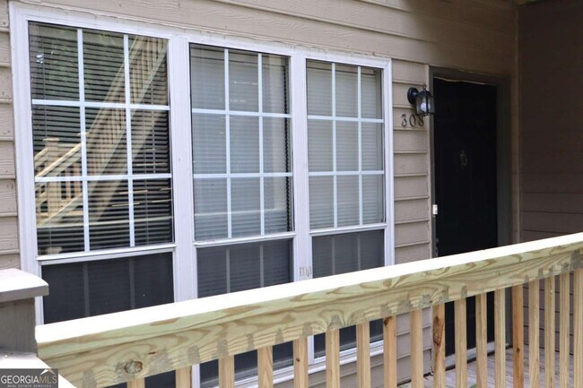 Foto del edificio - 308 Mill Pond Ct SE