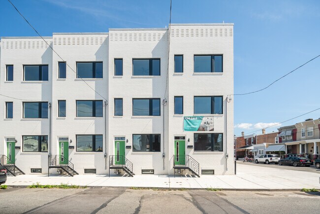 Building Photo - 2715 Lefevre St