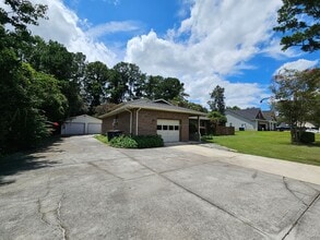 Building Photo - 1113 Pine Valley Rd