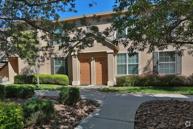 Foto del edificio - The Cottages at Edgemere