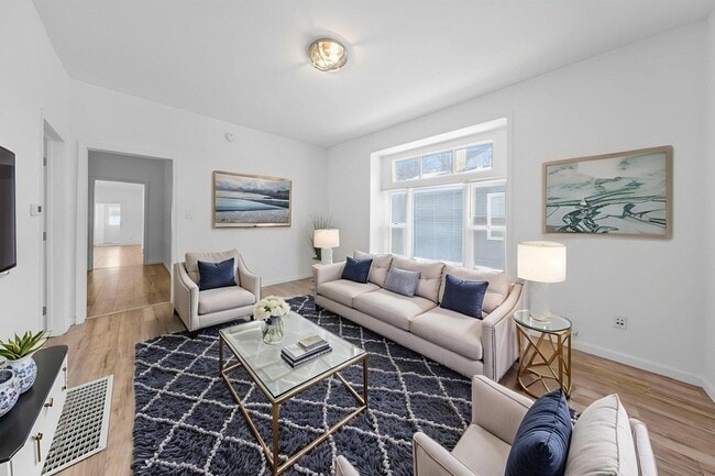 Building Photo - 820 Brown St