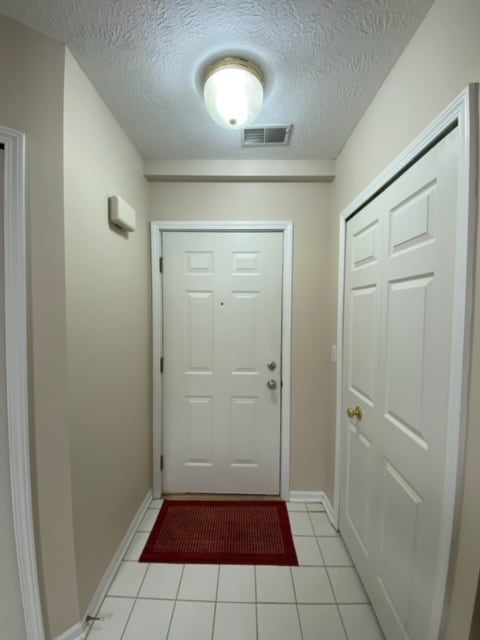 Building Photo - 827 W Barrington Cir