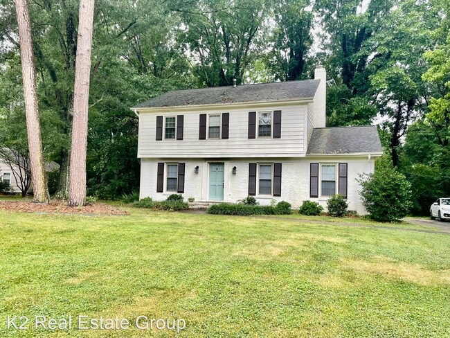 Building Photo - 4 br, 2.5 bath House - 2736 Lawton Bluff Road