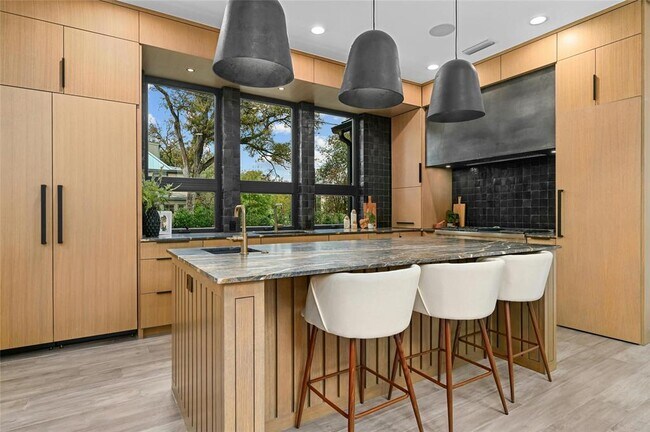Foto del edificio - 1501 Rockmoor Ave