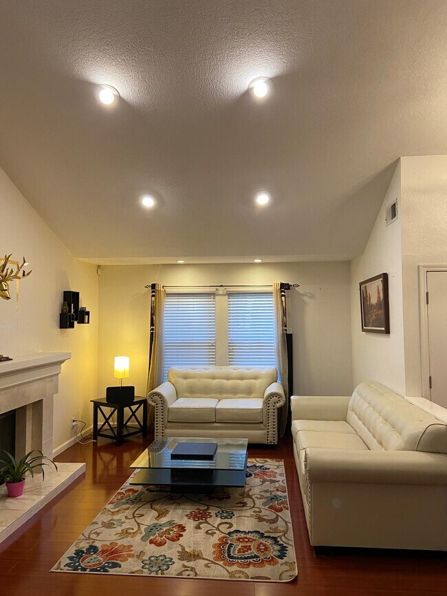 Foto del edificio - 37823 Bishop Ct