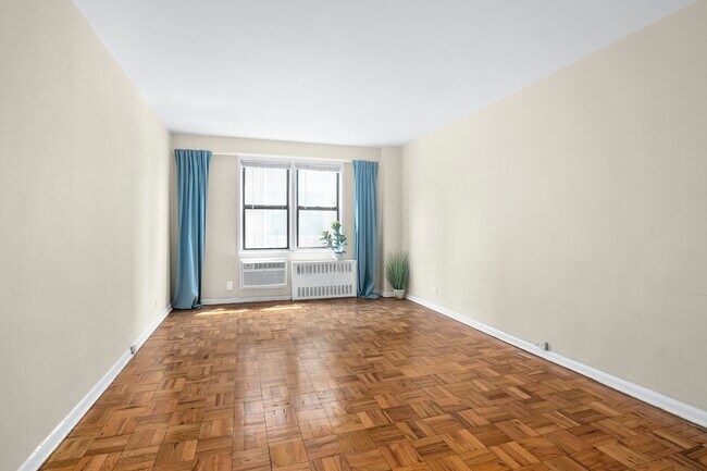 Building Photo - 31-41-31 73rd St