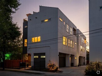 Building Photo - 913 Thompson St