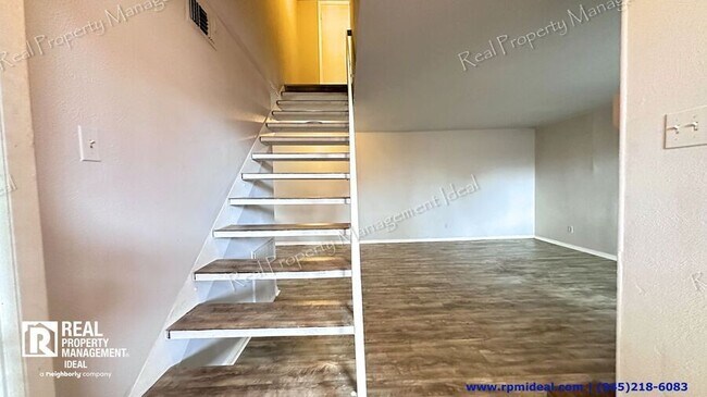 Foto del edificio - 3045 Park Ln