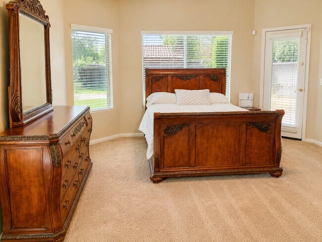 Building Photo - 5644 N Rattler Way