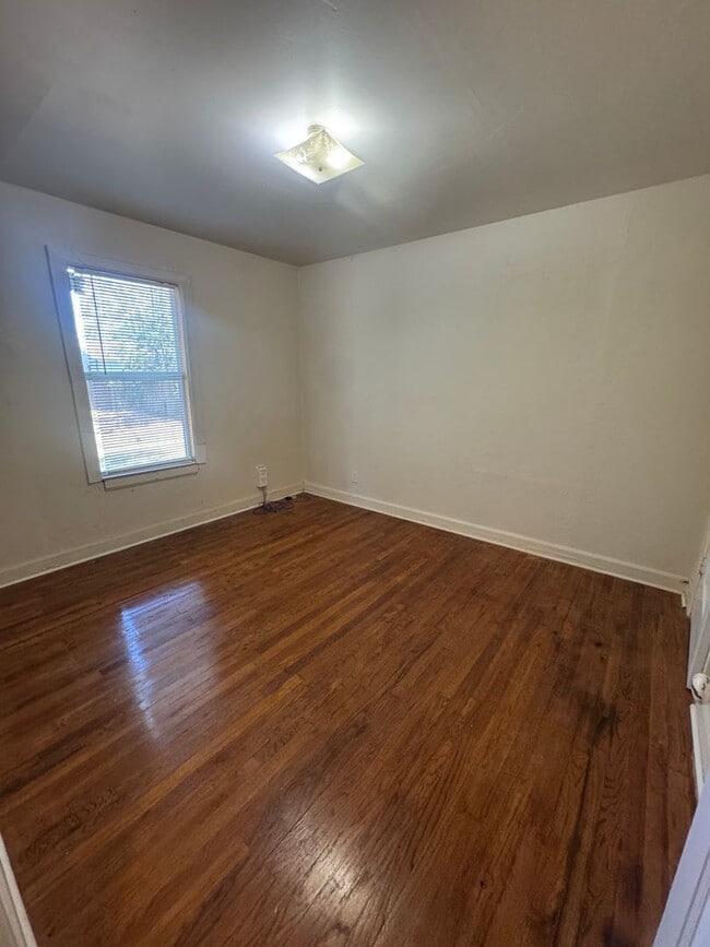 Foto del edificio - 1507 S Avondale St