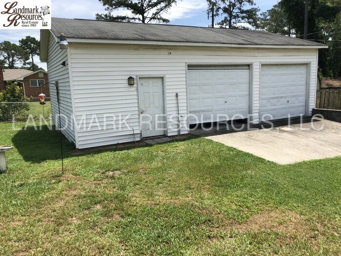 Building Photo - 225 Meadowbury Dr