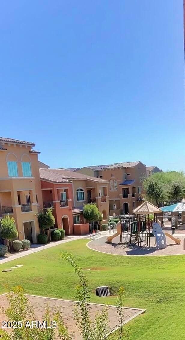 Building Photo - 240 W Juniper Ave