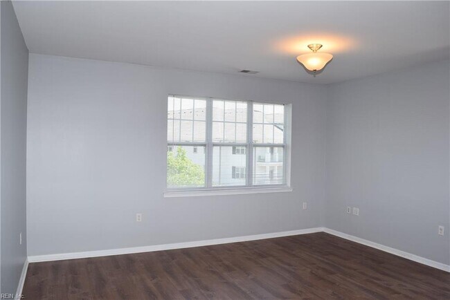 Foto del edificio - 2424 Chancery Ln