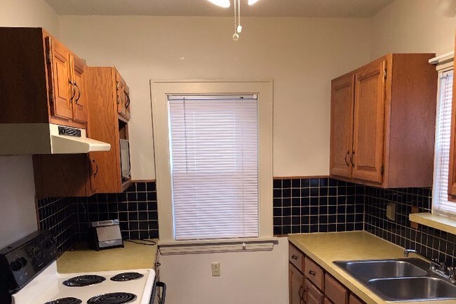 Foto del edificio - 12921 Chippewa Rd