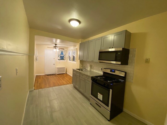 Large Kitchen - 192 Union St