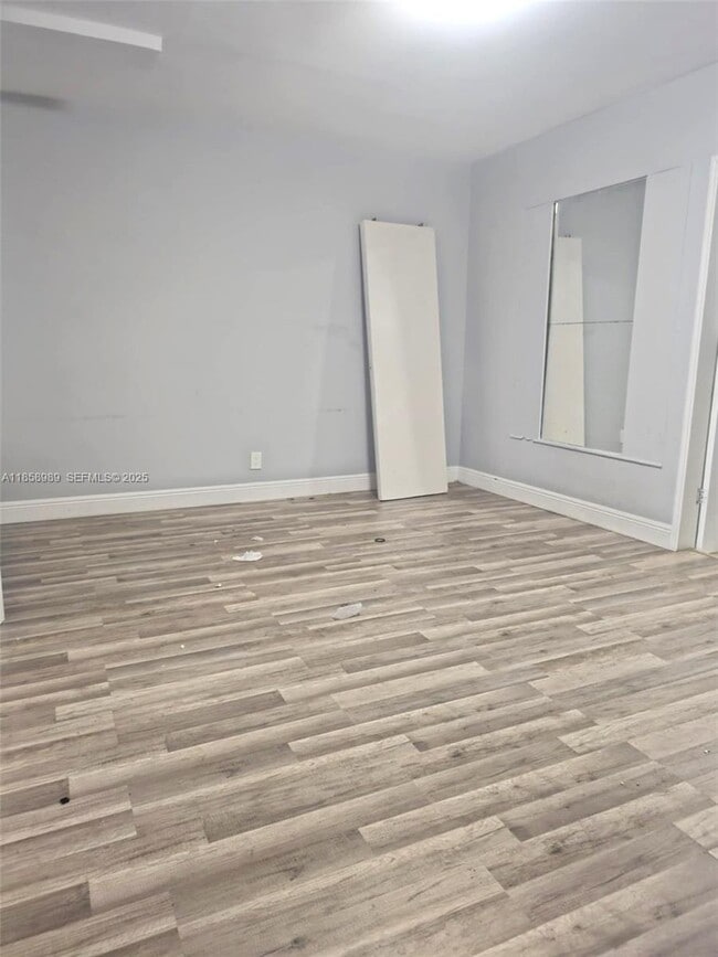 Building Photo - 3114 E Sunrise Blvd