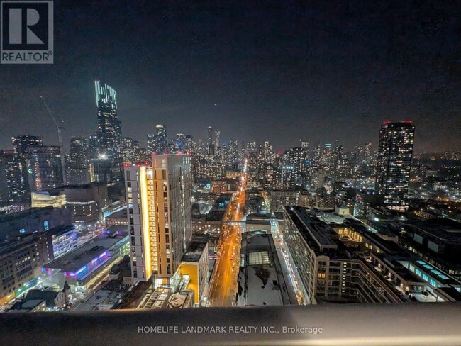 Photo du bâtiment - 100 Dalhousie St